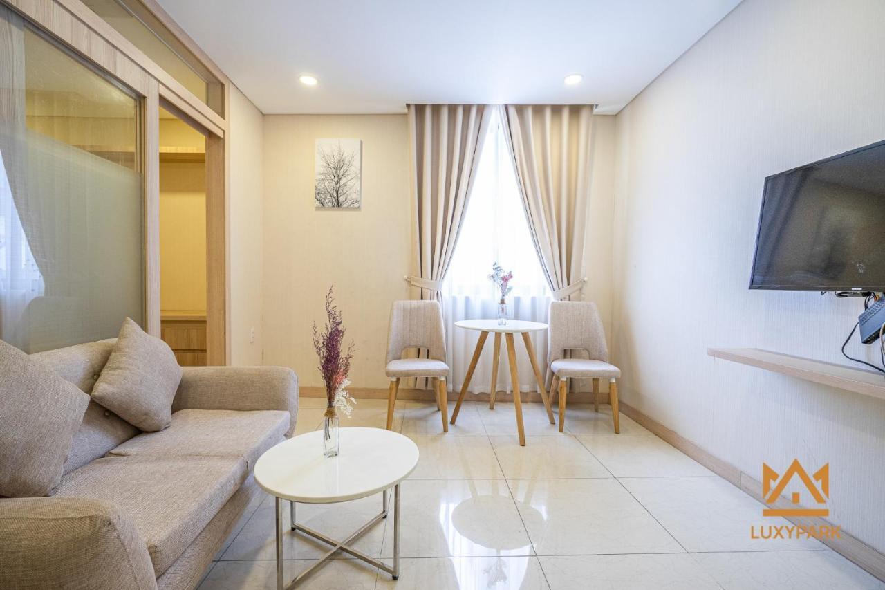 Luxy Park Hotel & Apartments - Notre Dame Ho Chi Minh City Exterior photo